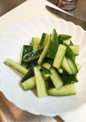 焼き肉屋さんの塩キュウリ-レシピのメイン写真