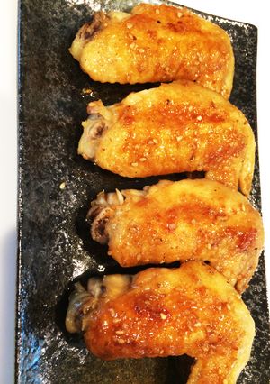 ピリッとうまい！手羽先の甘辛焼き♡-レシピのメイン写真