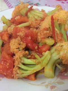 カリフラワーとトマトの炒め物-レシピのメイン写真