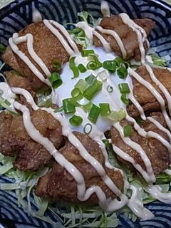 温泉卵のせ♪唐揚げ丼-レシピのメイン写真
