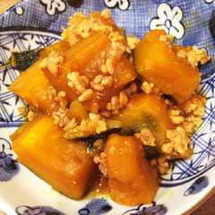 รูปของ ほっくり！南瓜と鳥ひき肉の煮物