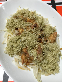 もやしに鯖の味噌煮缶ととろろ昆布のせ-レシピのメイン写真