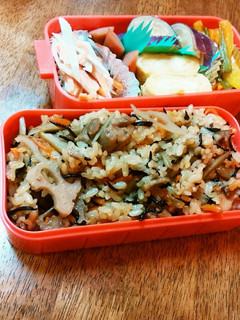 女子中学生弁当 鶏ゴボウ混ぜご飯♪-レシピのメイン写真