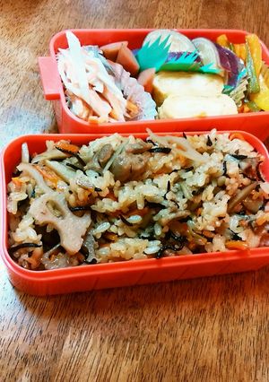 女子中学生弁当　鶏ゴボウ混ぜご飯♪-レシピのメイン写真