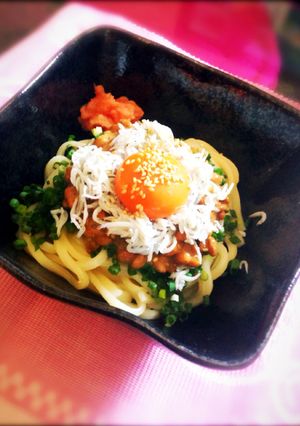 簡単☆びっくり！ふわふわ納豆釜玉うどん♡-レシピのメイン写真
