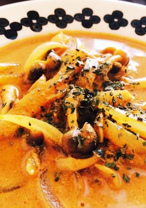 玉ねぎとキノコの豆乳カレースープ-レシピのメイン写真