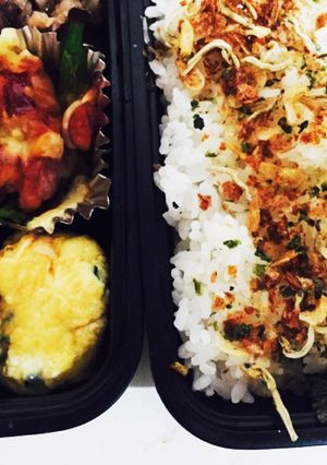 わかめご飯の素でミニオムレツ-レシピのメイン写真