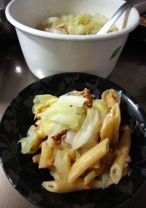 ワンポットパスタ♪キャベツの重ね煮ペンネ-レシピのメイン写真