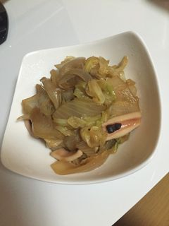 イカキャベツ玉ねぎ の 炒め-レシピのメイン写真