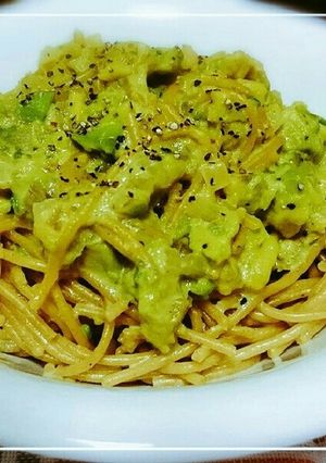 アボカドクリームパスタ-レシピのメイン写真