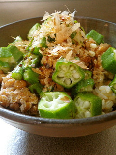 最速の朝採りオクラの納豆丼-レシピのメイン写真