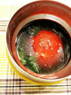 まるごとトマトとほうれん草のスープ-レシピのメイン写真