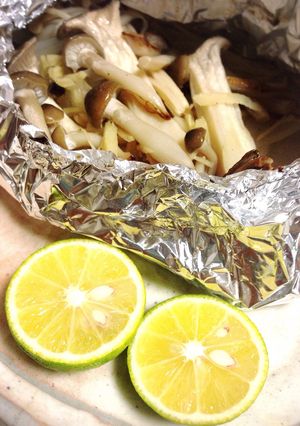 豚しゃぶ肉ときのこのホイル焼き♪すだちで-レシピのメイン写真