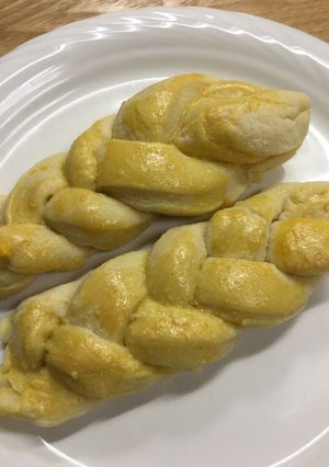 簡単・三つ編みパン-レシピのメイン写真