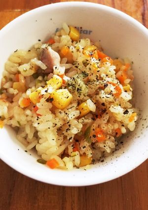 こどもが大好き！野菜たっぷりチキンピラフ-レシピのメイン写真