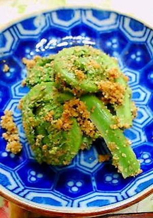 春の便り*簡単!こごみの胡麻あえ-レシピのメイン写真