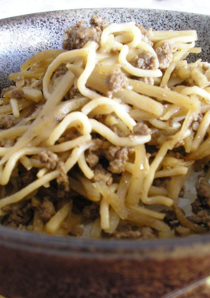 牛肉とごぼうのそぼろ丼-レシピのメイン写真
