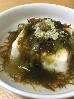 もずく酢ととろろ昆布の冷奴-レシピのメイン写真
