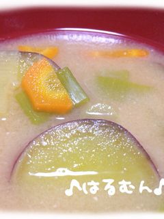 秋色☆さつまいものお味噌汁-レシピのメイン写真