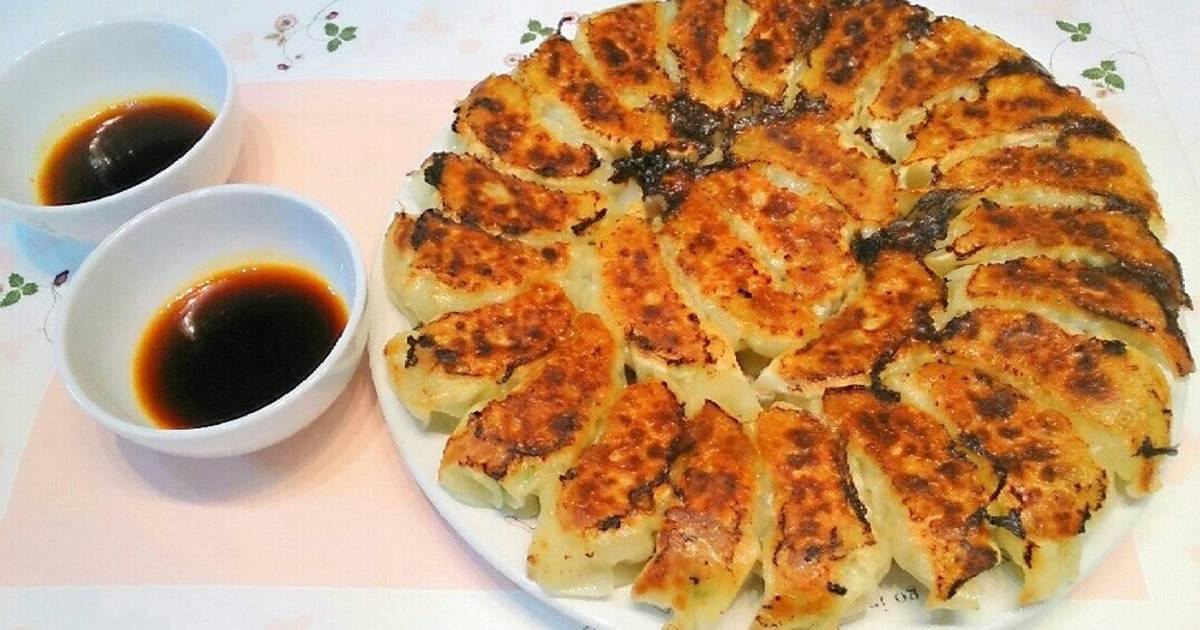 基本からアレンジまで!思わずつくりたくなる「簡単手作り 本格餃子」のレシピ集 | クックパッド