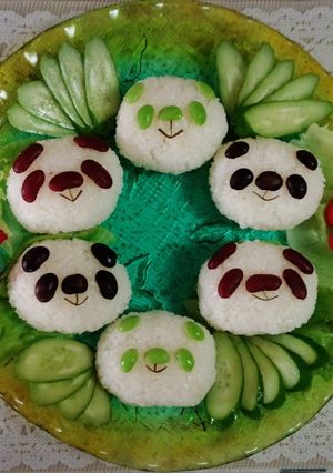 超簡単 お豆でパンダおにぎり-レシピのメイン写真