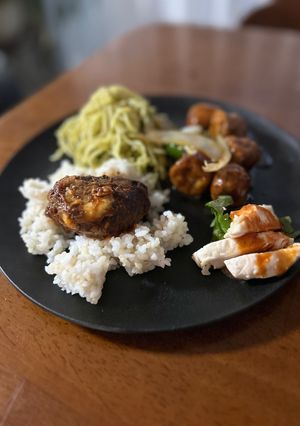 みんな大好き！作りおき　チーズinハンバーグ-レシピのメイン写真