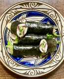 しめ鯖とガリと大葉で海苔巻き