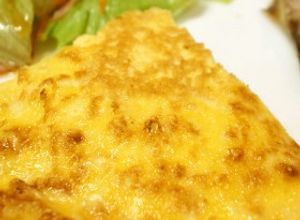 玉子1個で4人分！豆腐チーズオムレツ！-レシピのメイン写真