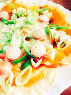 餃子の皮でピザ-レシピのメイン写真