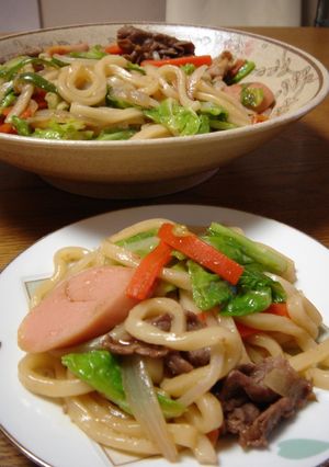 夏バテ防止に!？焼きうどん☆焼肉のタレで-レシピのメイン写真