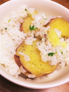 土鍋で炊く✡サツマイモの炊き込み御飯-レシピのメイン写真