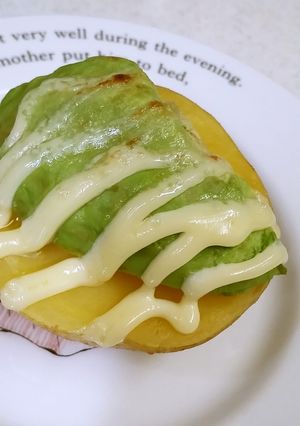 ポテベジ　簡単シンプル焼きアボカド編-レシピのメイン写真