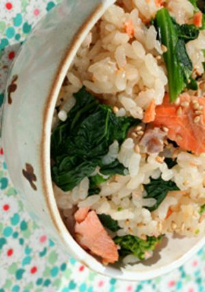 ฺ菜の花と鮭の春色炊き込みご飯-レシピのメイン写真