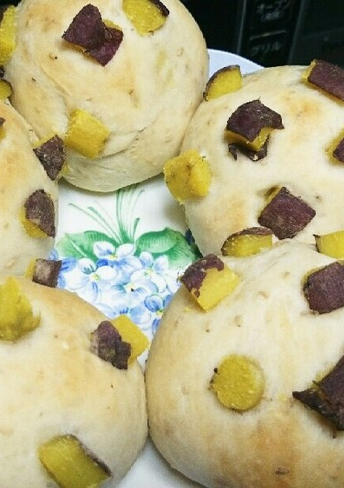あんぎっしり♪胡麻とさつまいものパン-レシピのメイン写真