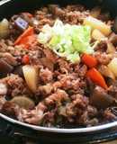 牛バラ薄切り肉でがっつり煮込み