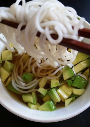 そうめんにアボカド！お試しあれ♪-レシピのメイン写真