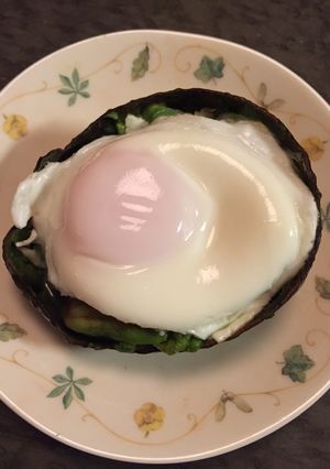 アボカド目玉焼きのせココット-レシピのメイン写真