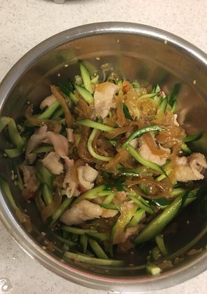 鶏皮ときゅうり、中華クラゲのサラダ-レシピのメイン写真