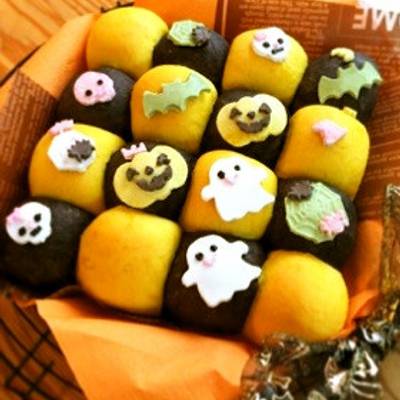 ハロウィンパーティに！デコちぎりパン by ＊さらさ＊ 【クックパッド 