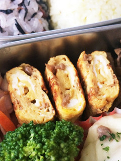 お弁当に☆卵1こで作る!なめたけの卵焼き-レシピのメイン写真