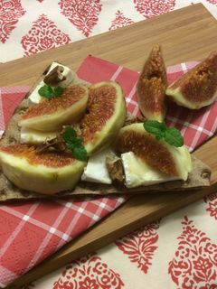 秋*いちじくとチーズのオープンサンド-レシピのメイン写真