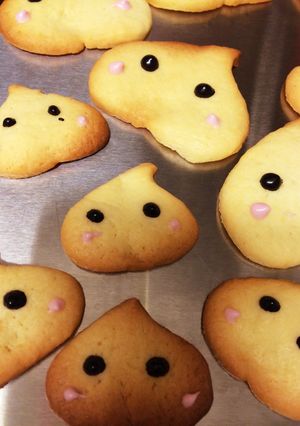 ハート型でほっぺちゃんクッキー-レシピのメイン写真