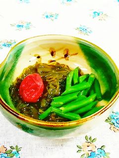 超簡単☆めかぶに、いんげん&梅干♪-レシピのメイン写真