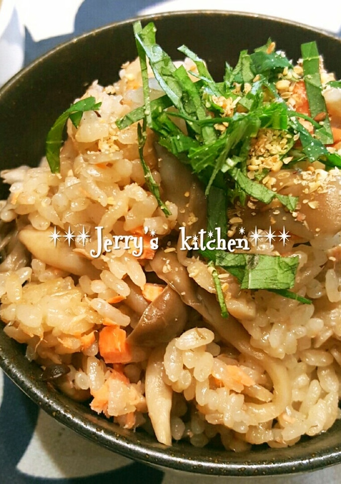 秋味✿舞茸＆しめじと鮭の炊き込みご飯♡-レシピのメイン写真