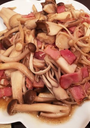 秋の味覚★色々きのことベーコン炒め-レシピのメイン写真