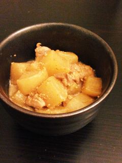 大根と鶏肉とごまドレの煮物-レシピのメイン写真