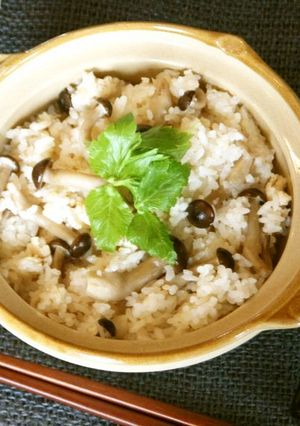 鶏だんごとしめじの炊き込みごはん-レシピのメイン写真