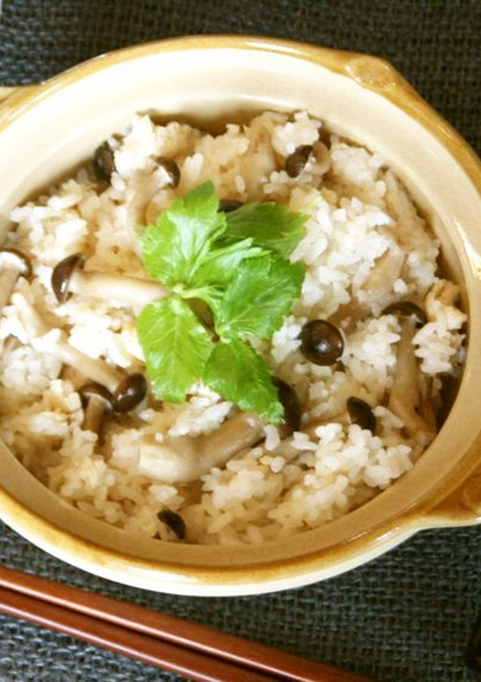 鶏だんごとしめじの炊き込みごはん-レシピのメイン写真