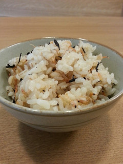 ずぼら☆乾燥エビとひじきの鉄分炊込みご飯-レシピのメイン写真