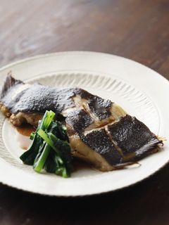 かれいの煮つけ(付け合せあり)-レシピのメイン写真